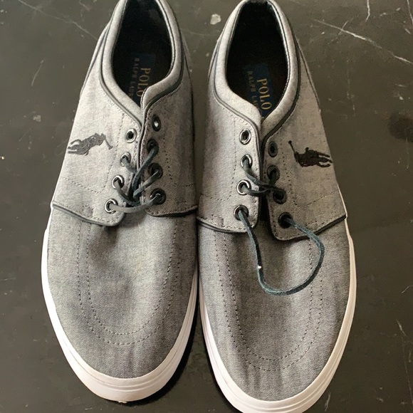 POLO by Ralph Lauren grey/black shoes 9D - Picture 2 of 3